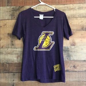 NBA LA Lakers size XL v-neck tee - good condition